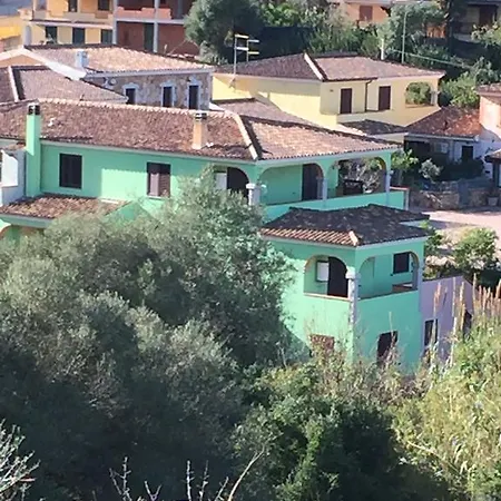 Bed and Breakfast La Petra Longa San Teodoro (Sardinia)